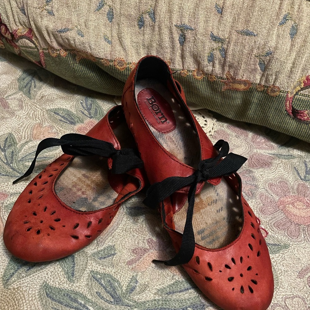 Born Women's Red Leather Flats with Black Bow